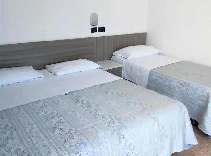 Ardesia فندق ريميني